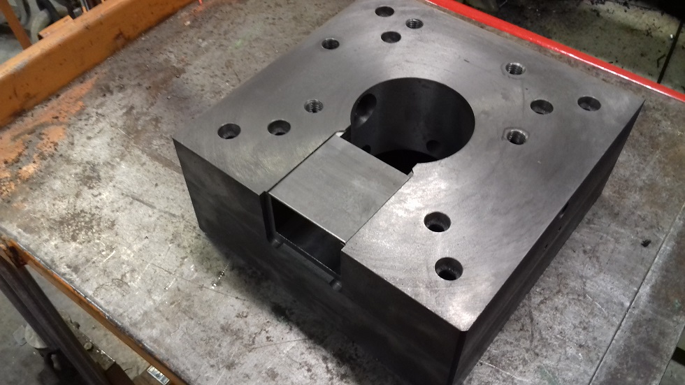 L'atelier mécanique des robins - usinage et vente de machines - usinage pièce 1